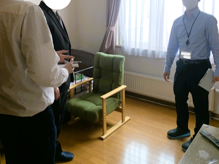 職場見学の様子