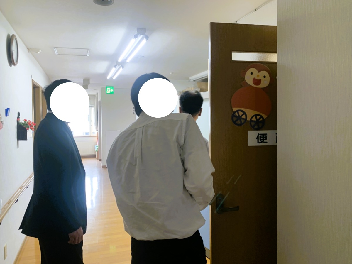 職場見学の様子